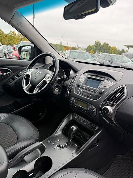 Hyundai ix35 8 of 10