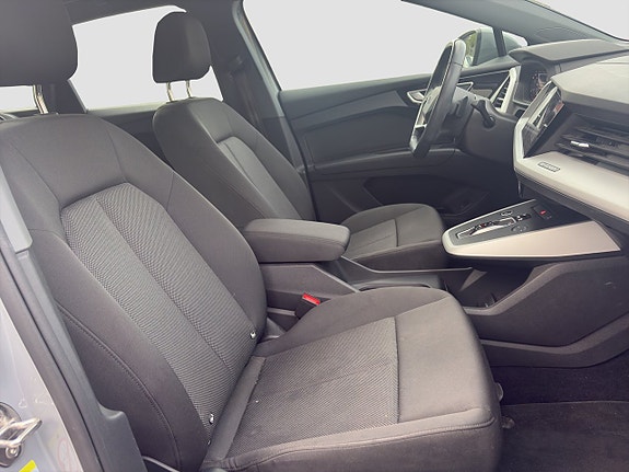 Audi Q4 e-tron 12 of 21