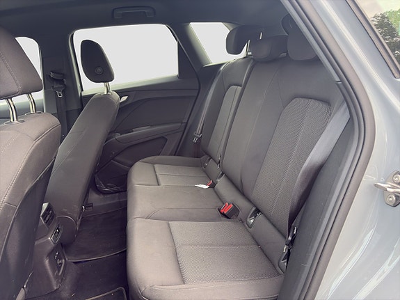Audi Q4 e-tron 14 of 21