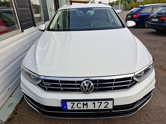 Volkswagen Passat 14 of 14
