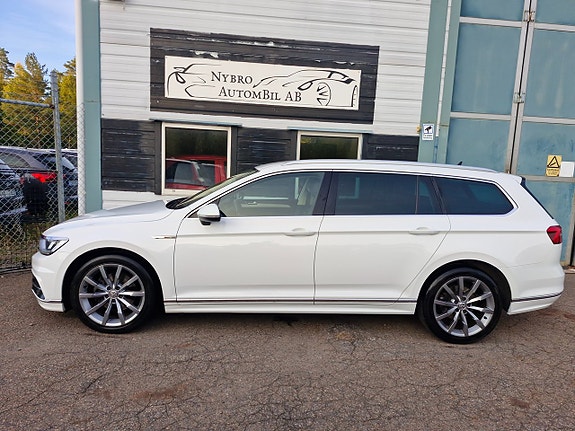 Volkswagen Passat 12 of 14