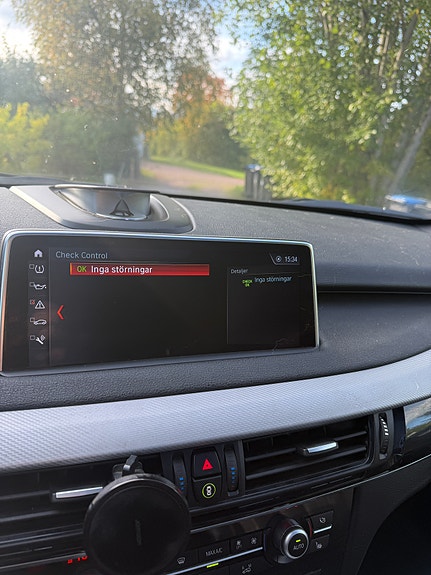BMW X5 21 of 26