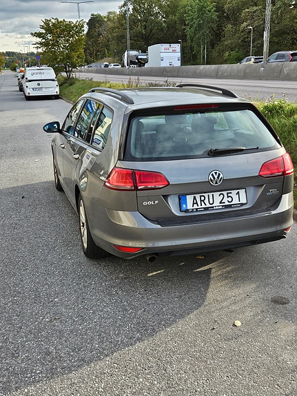 Volkswagen Golf VII 3 of 5