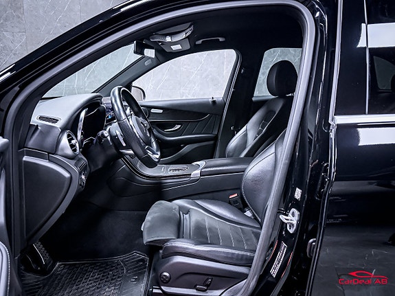 Mercedes-Benz GLC300 de 10 of 30