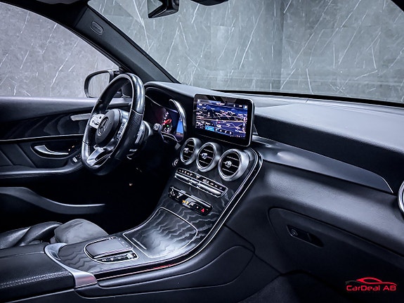 Mercedes-Benz GLC300 de 13 of 30