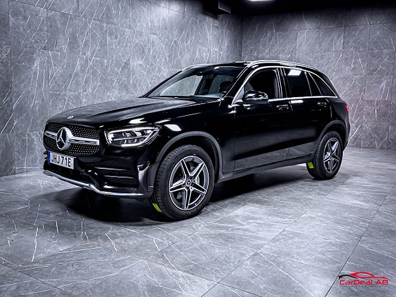 Mercedes-Benz GLC300 de 3 of 30