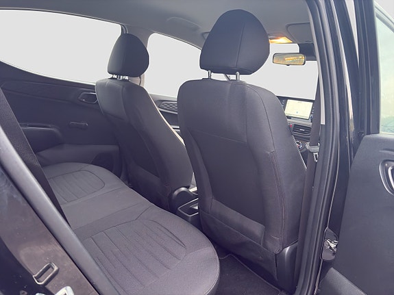 Hyundai i10 12 of 21