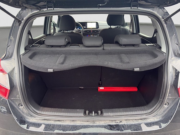 Hyundai i10 16 of 21