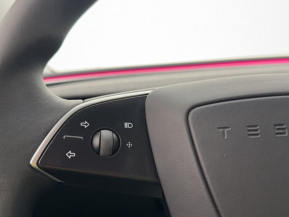 Tesla Model 3 18 of 29