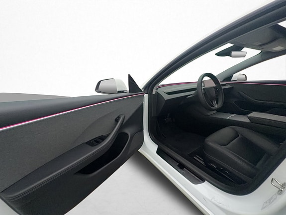 Tesla Model 3 9 of 29