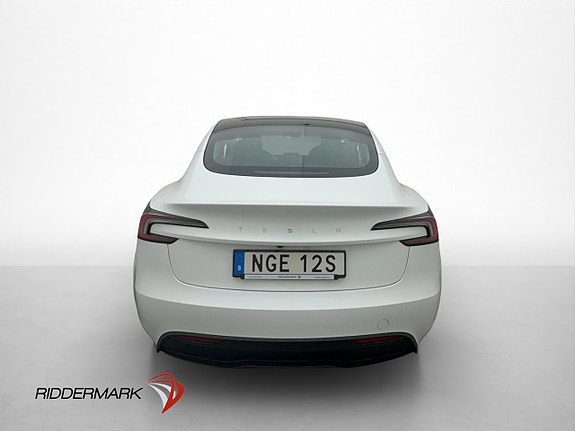 Tesla Model 3 8 of 29