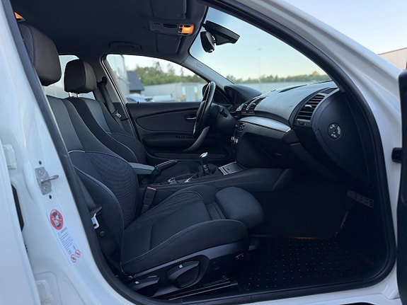 BMW 118d 18 of 27
