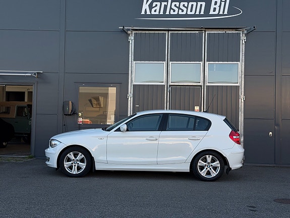 BMW 118d 3 of 27