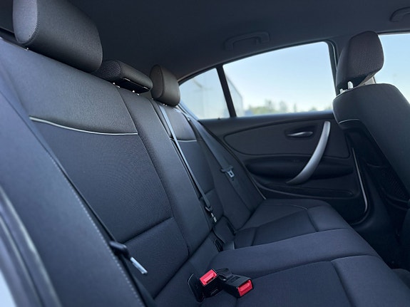 BMW 118d 17 of 27