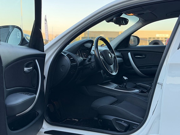 BMW 118d 11 of 27