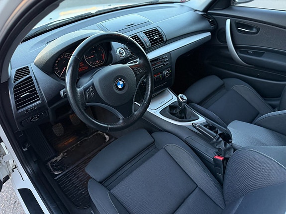 BMW 118d 13 of 27