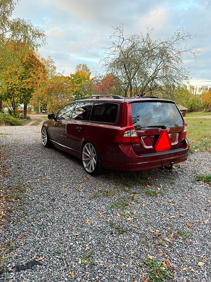 Volvo V70 4 of 8