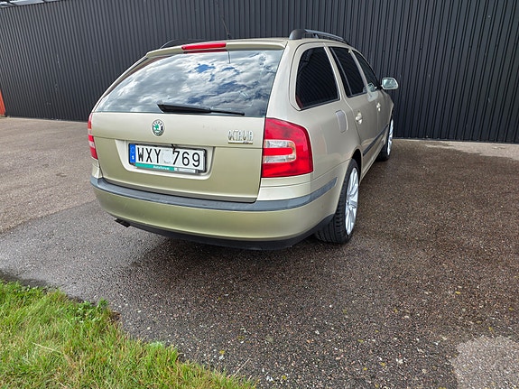 Skoda Octavia 4 of 8