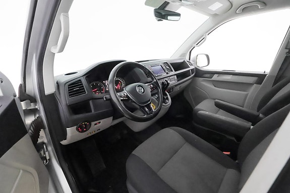 Volkswagen Transporter 11 of 28
