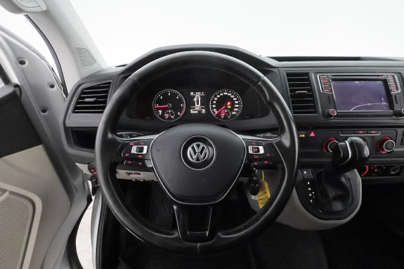 Volkswagen Transporter 14 of 28