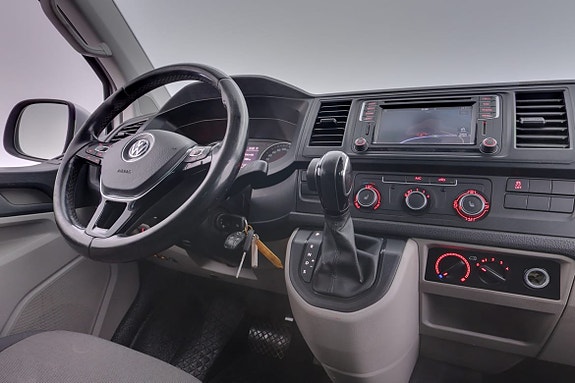 Volkswagen Transporter 13 of 28