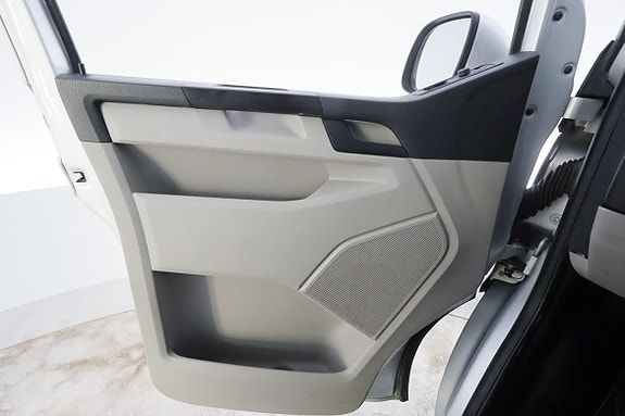 Volkswagen Transporter 27 of 28