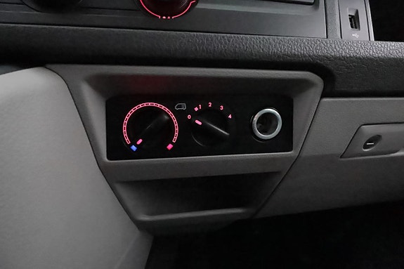 Volkswagen Transporter 24 of 28