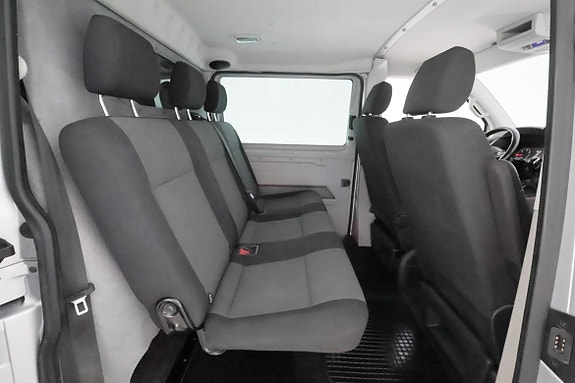 Volkswagen Transporter 18 of 28