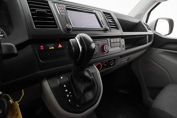 Volkswagen Transporter 19 of 28