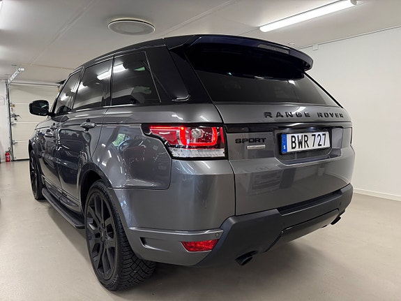 Land Rover Range Rover Sport 12 of 27