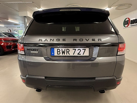 Land Rover Range Rover Sport 14 of 27