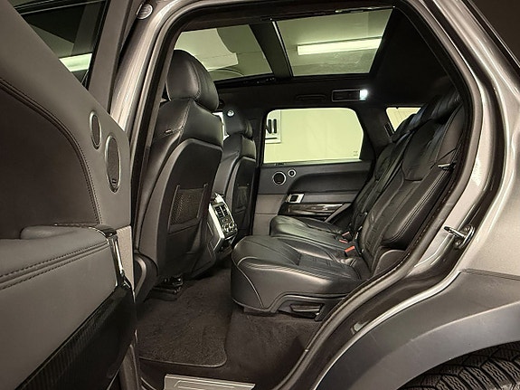 Land Rover Range Rover Sport 9 of 27