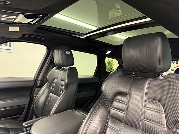 Land Rover Range Rover Sport 8 of 27
