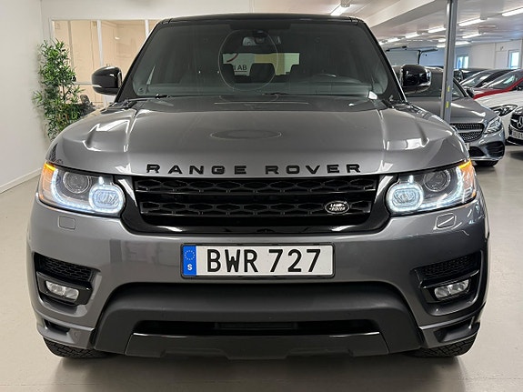Land Rover Range Rover Sport 3 of 27