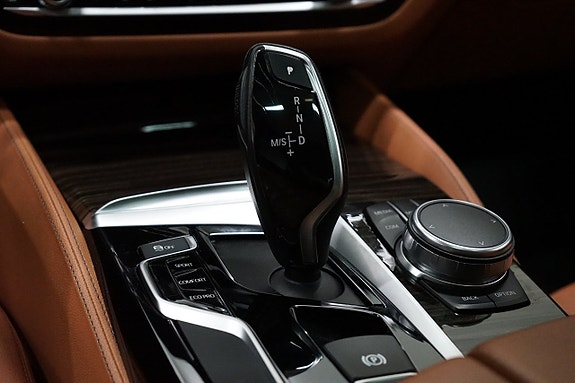 BMW 530i 13 of 23