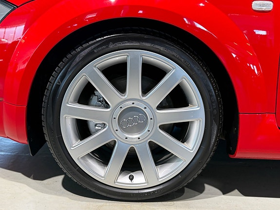 Audi TT 13 of 24