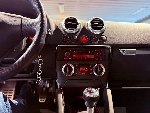 Audi TT 15 of 24