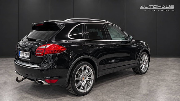 Porsche Cayenne 6 of 26