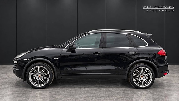 Porsche Cayenne 8 of 26