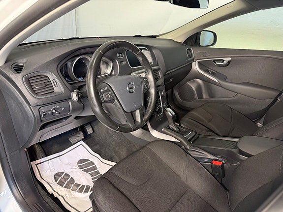Volvo V40 Cross Country 8 of 20