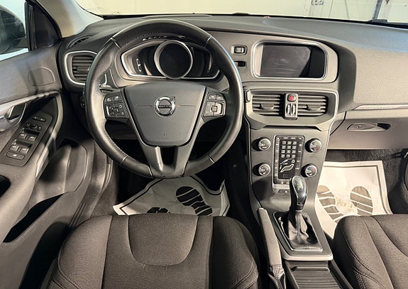 Volvo V40 Cross Country 13 of 20