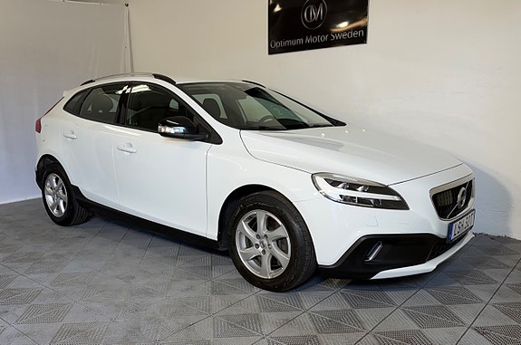 Volvo V40 Cross Country 4 of 20
