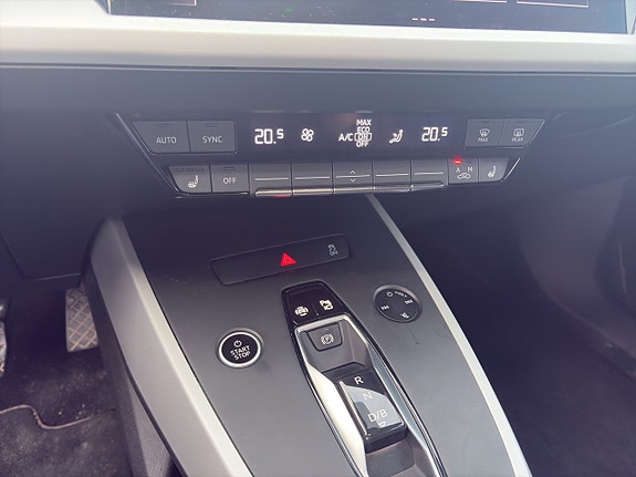 Audi Q4 e-tron 16 of 20