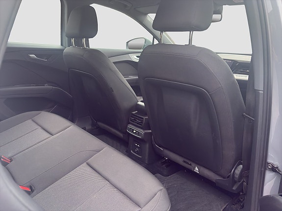 Audi Q4 e-tron 12 of 20