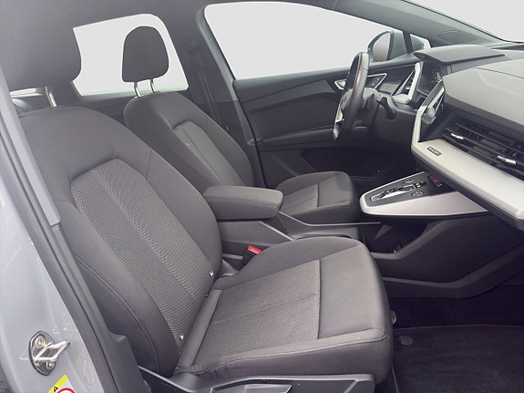 Audi Q4 e-tron 11 of 20