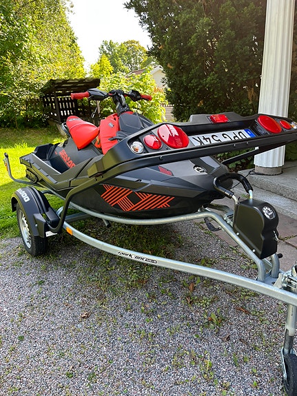 Seadoo Spark Trixx -2022 2 of 5