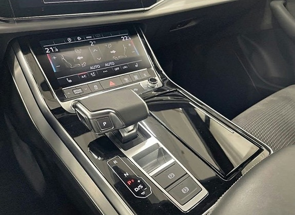 Audi Q7 9 of 9