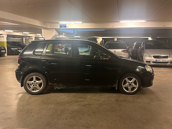 Volkswagen Polo 9 of 14