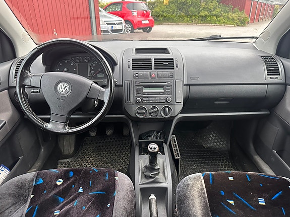 Volkswagen Polo 4 of 14