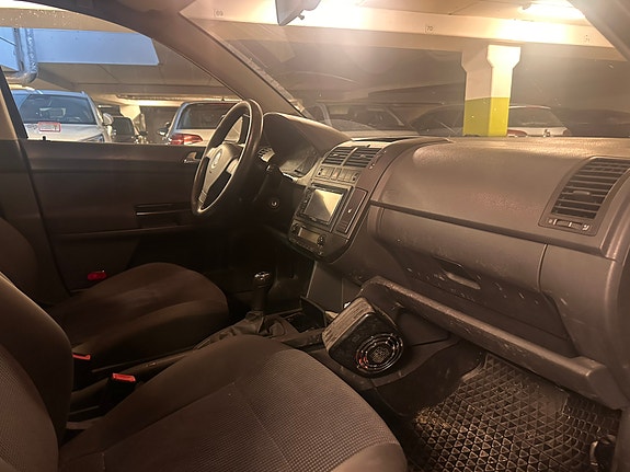 Volkswagen Polo 12 of 14